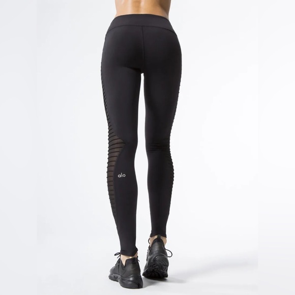 Alo Luminous Mesh Pintuck Performance Leggings Black Size Small - Picture 5 of 9